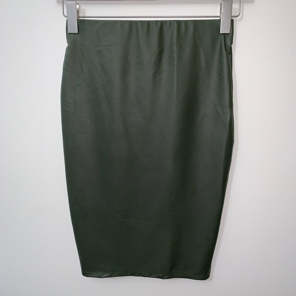 Revamped | Faux Leather Dark Green Skirt - Picture 1 of 6